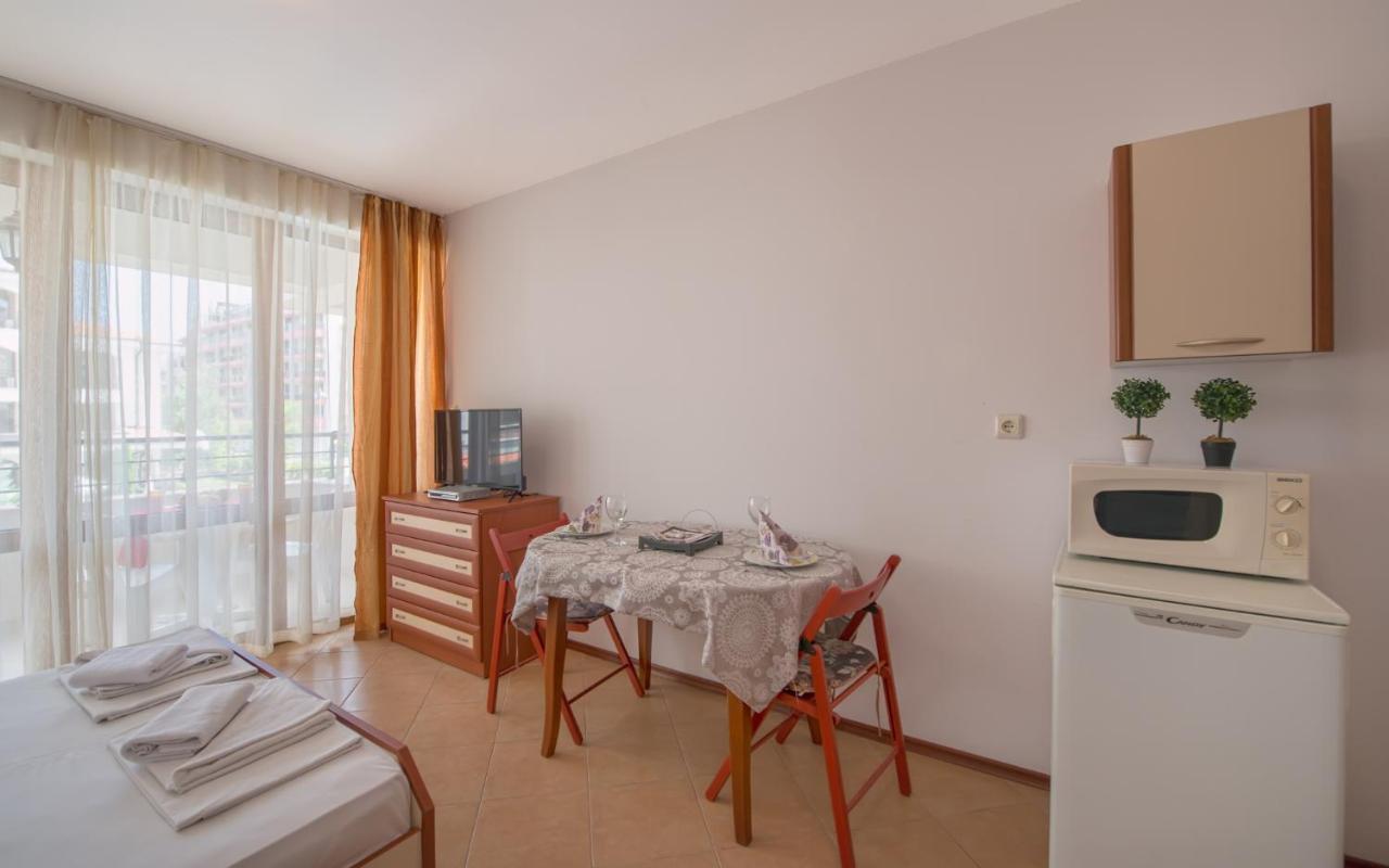 Chateau Del Mar Holiday Apartments Sunny Beach Esterno foto