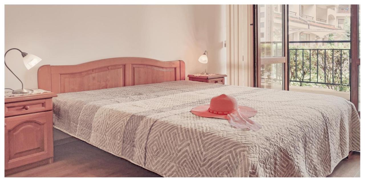 Chateau Del Mar Holiday Apartments Sunny Beach Esterno foto