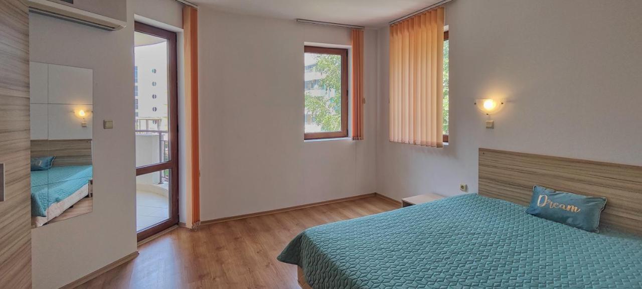 Chateau Del Mar Holiday Apartments Sunny Beach Esterno foto