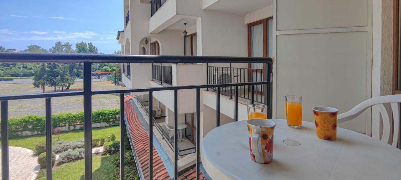 Chateau Del Mar Holiday Apartments Sunny Beach Esterno foto