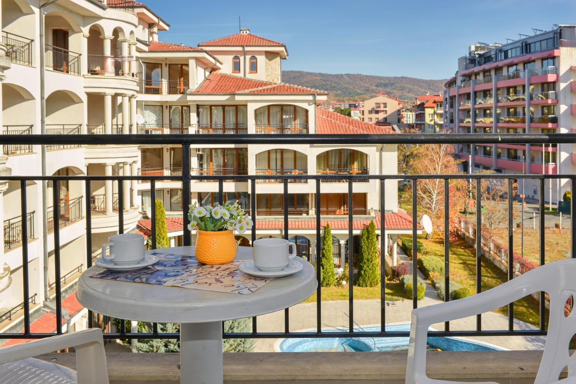 Chateau Del Mar Holiday Apartments Sunny Beach Esterno foto