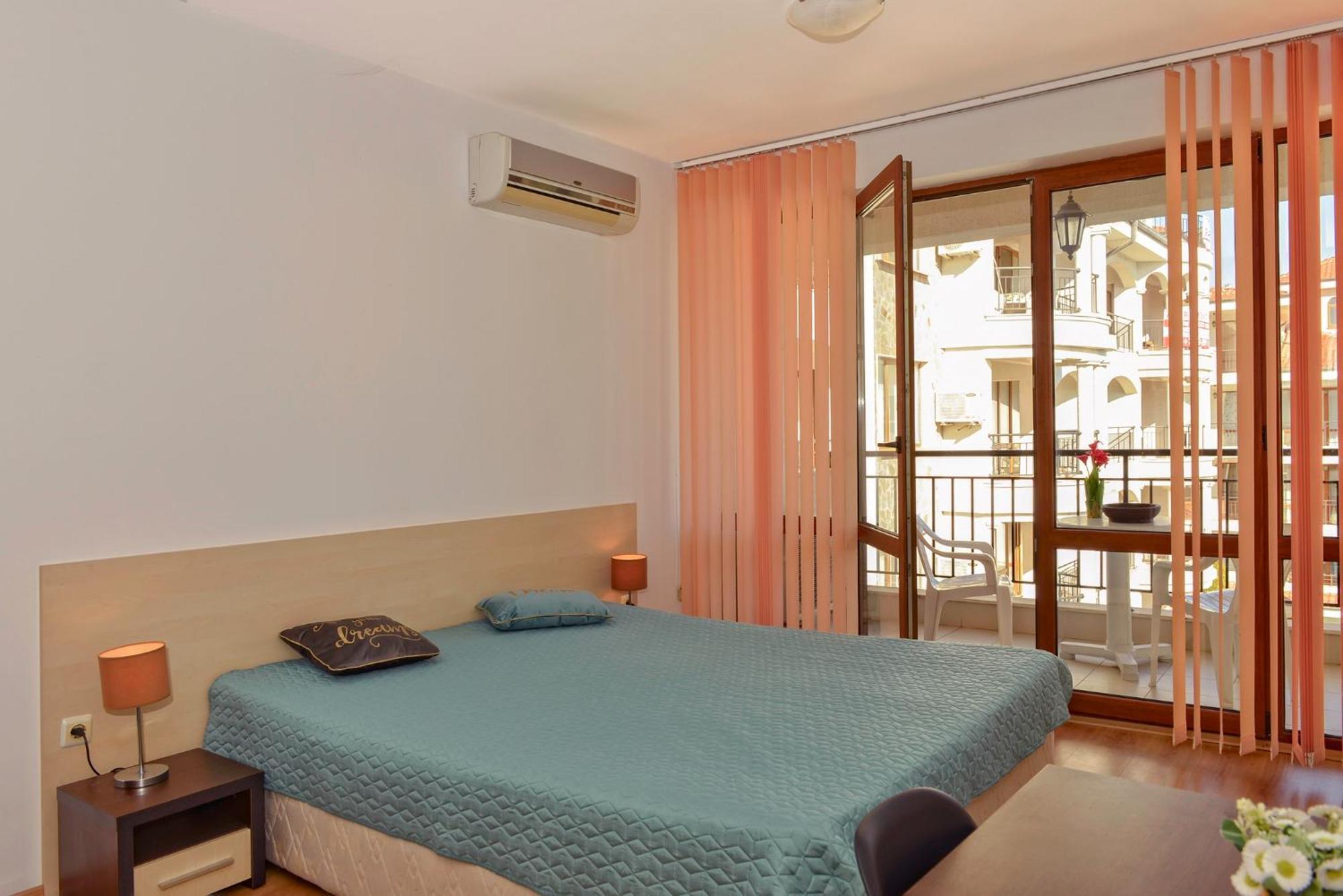 Chateau Del Mar Holiday Apartments Sunny Beach Esterno foto